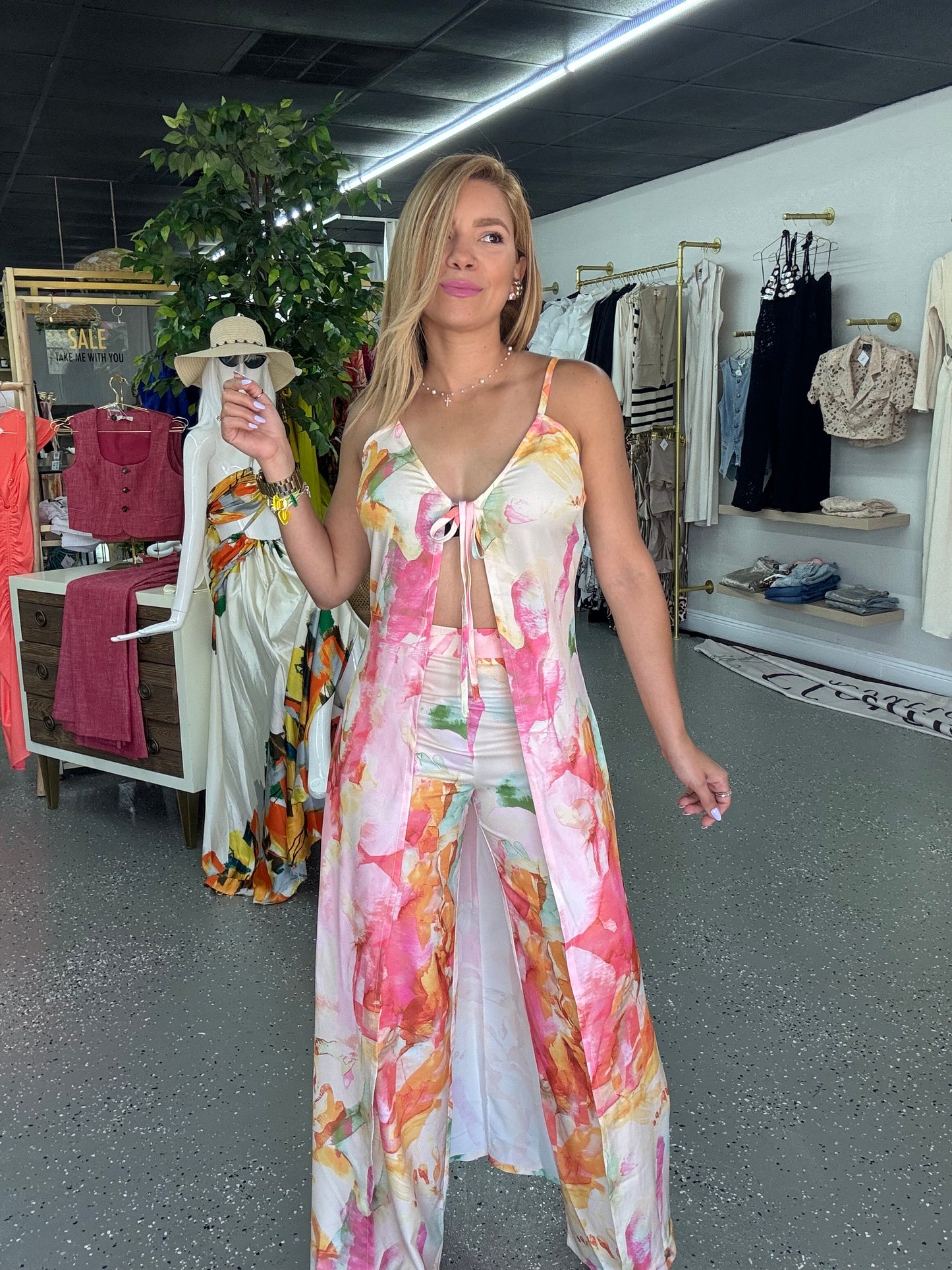 Alexandra Abstract Set