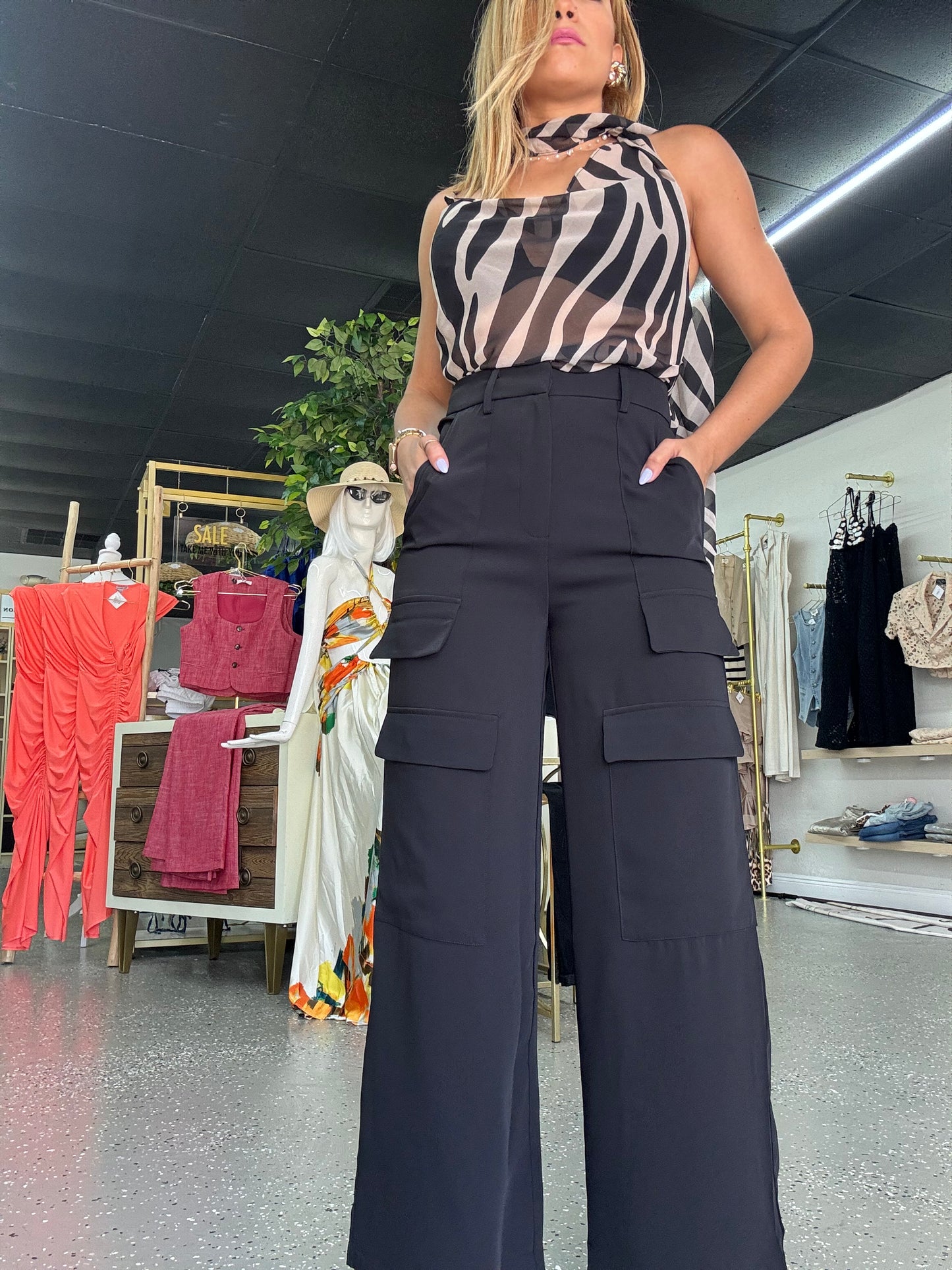 Elegant Cargo Pant (Black)
