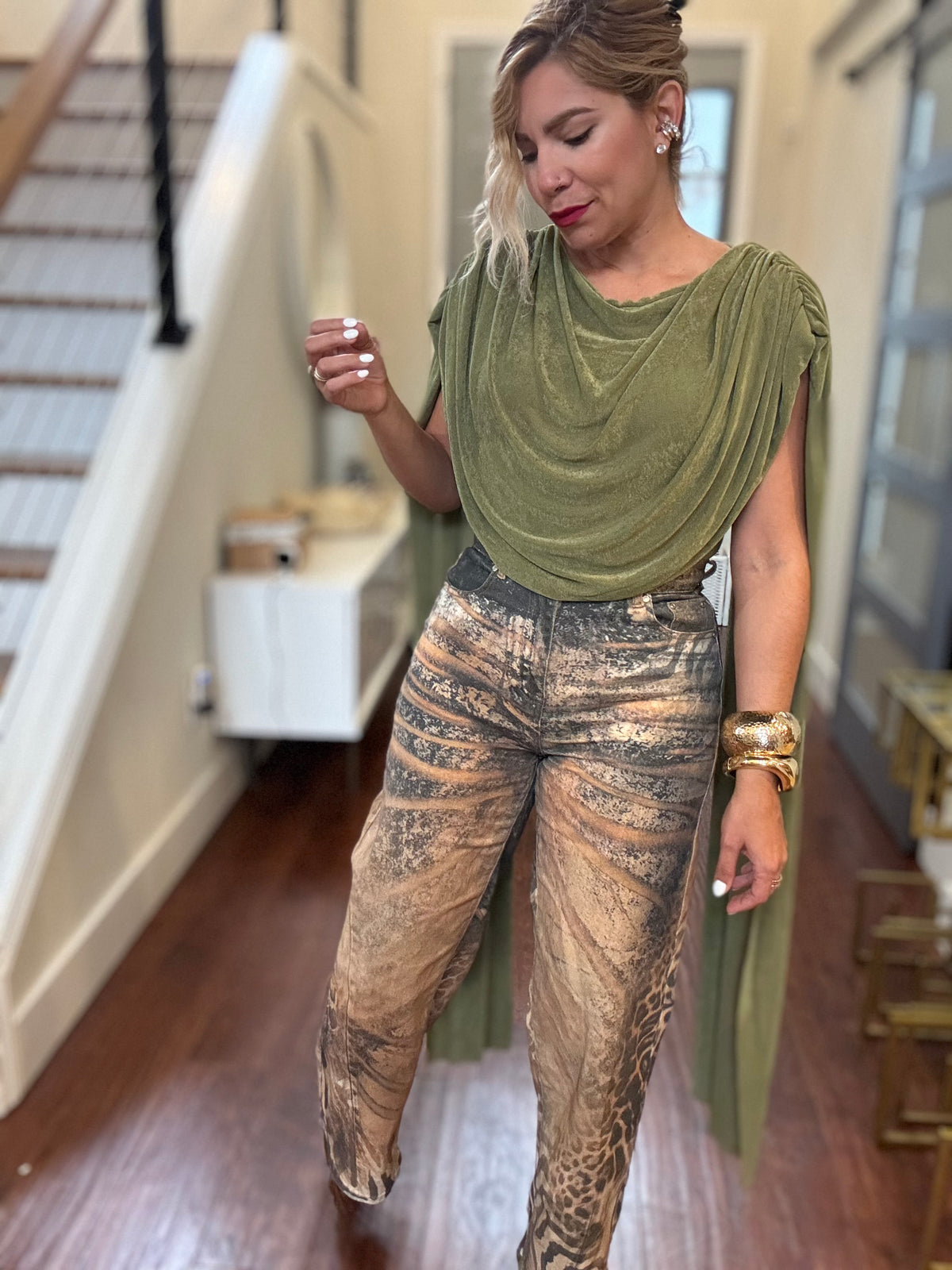 Pandora Elegant Bodysuit (olive)
