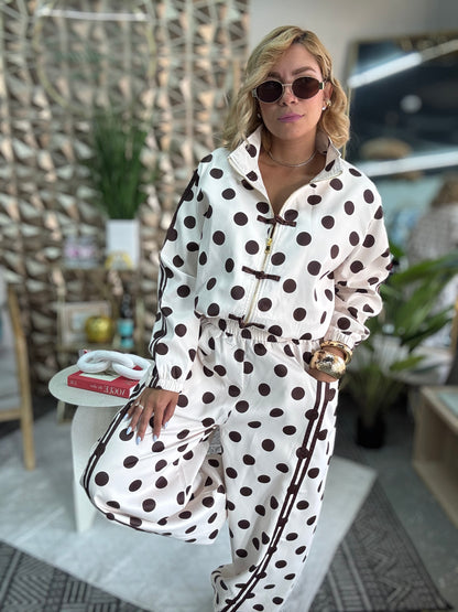Women’s polka-dot travel set with cropped top and wide-leg pants, white/dark dot print