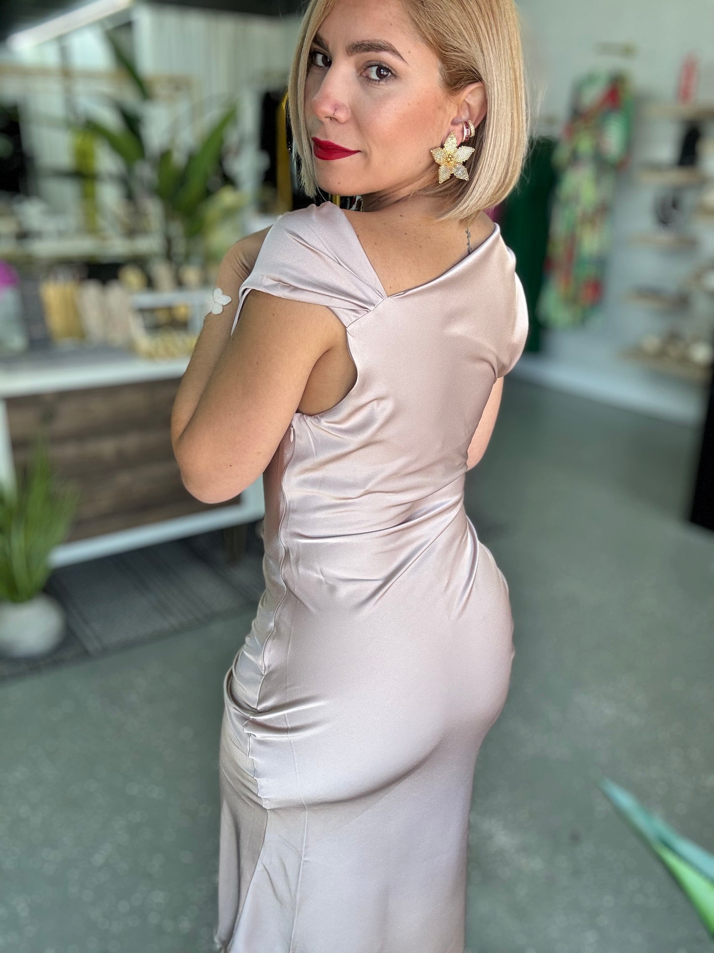 Savannah Dress (champagne)