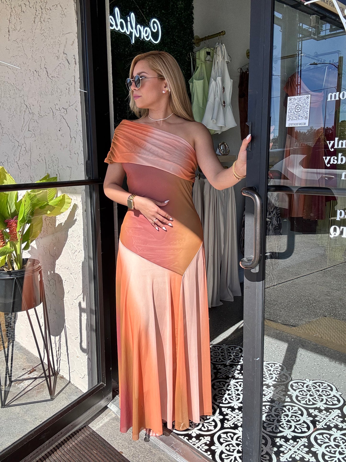 Alma Dress