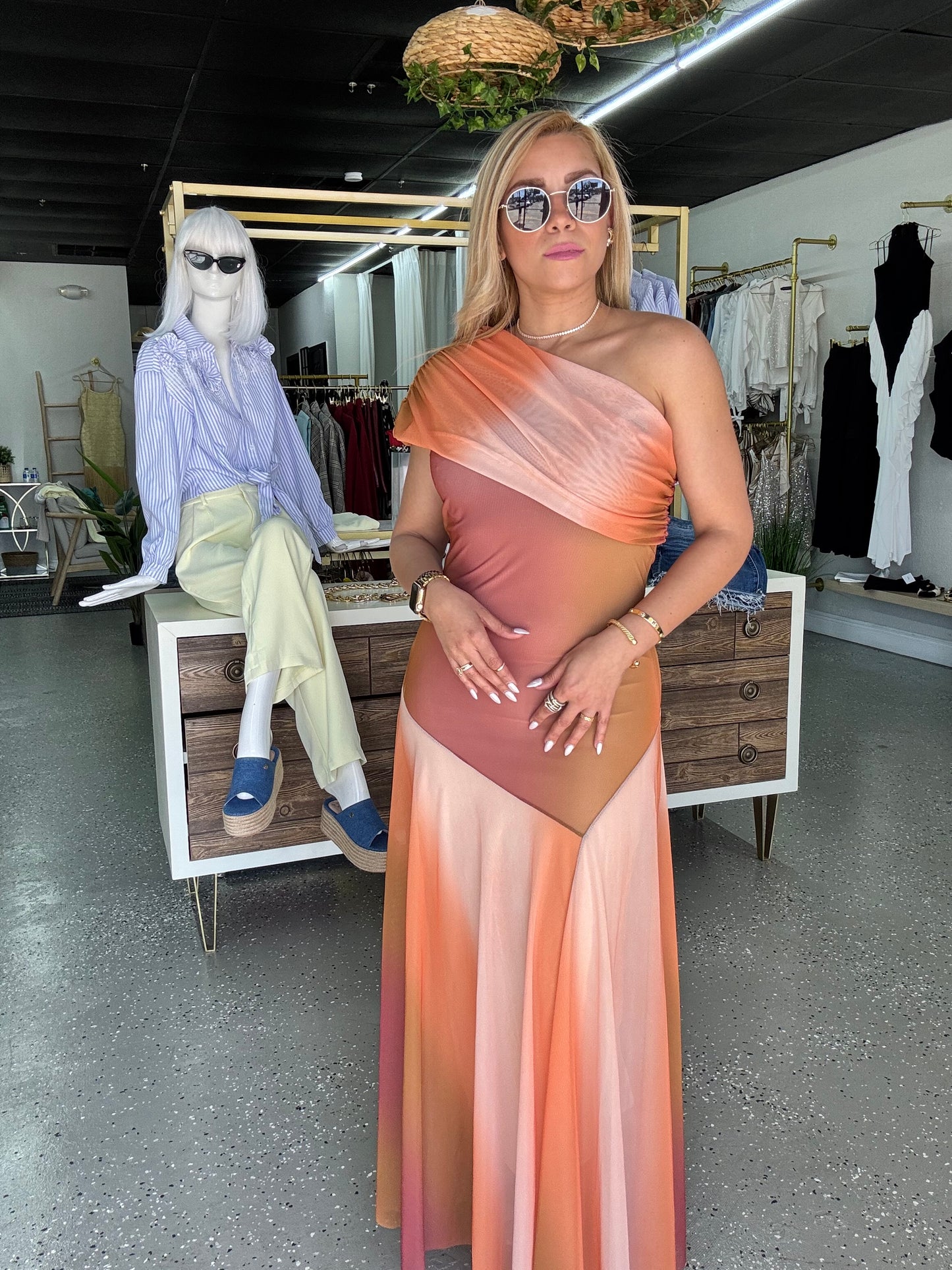 Alma Dress